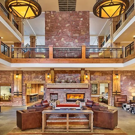 Grand Summit Hotel, A Ski In Out